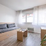 Hotell Comfort Les Hauts D'annecy Seynod