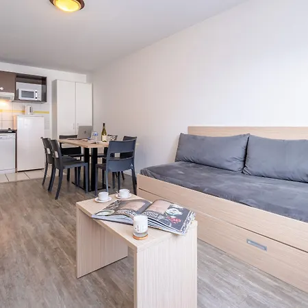 Hotell Comfort Les Hauts D'annecy Seynod