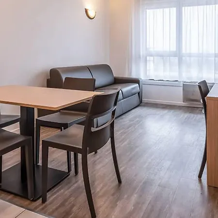Zenitude Hôtel-résidences Les Hauts D'annecy Hotel 3*