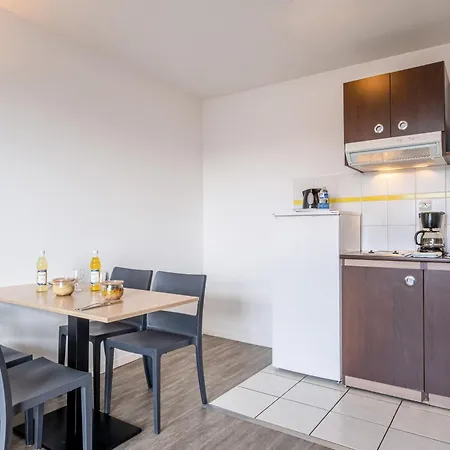 Comfort Les Hauts D'annecy Hotel 3*