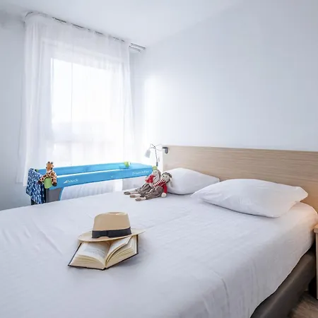 מלון Comfort Les Hauts D'annecy 3*