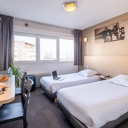 Comfort Les Hauts D'annecy סיינו