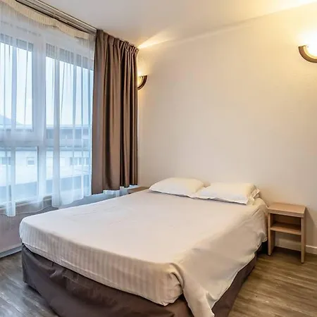 Comfort Les Hauts D'annecy Hotel 3*