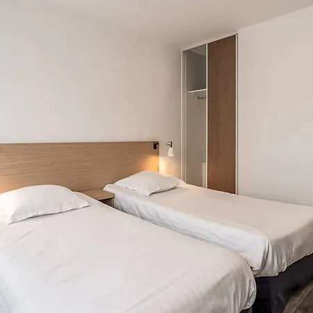Hotel Comfort Les Hauts D'annecy 3*