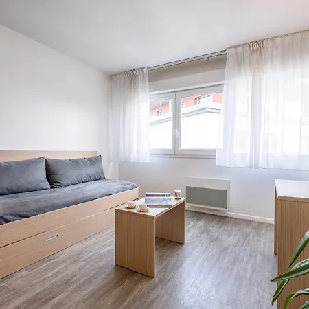 מלון Comfort Les Hauts D'annecy סיינו