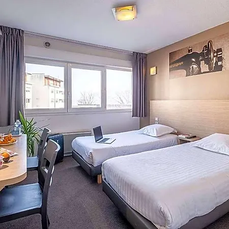 Comfort Les Hauts D'annecy Otel